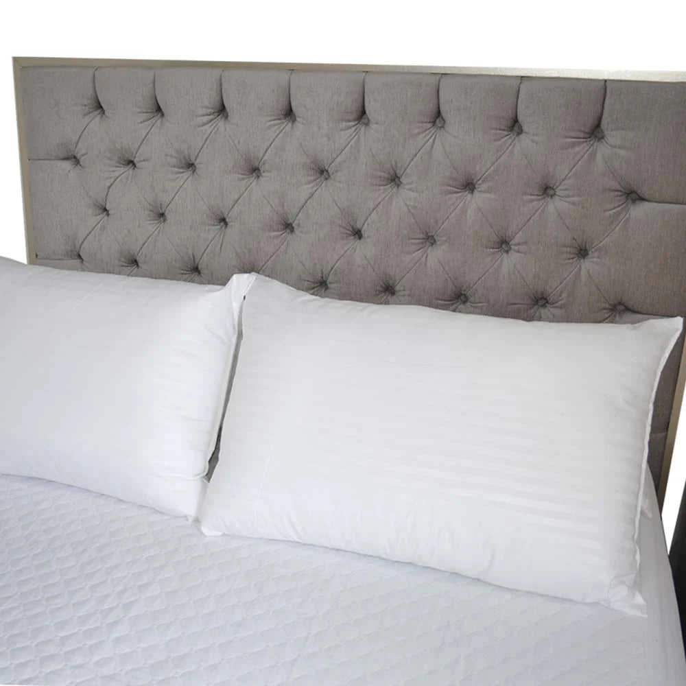 ¡SUPER OFERTA! Paga 3 y lleva 4 almohadas de fibra siliconadas 40x60 CM